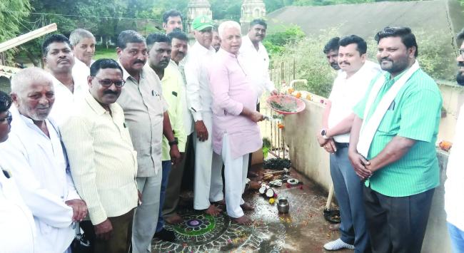 ಮಾದರಿ ಸಭಾಭವನ ನಿರ್ಮಾಣಕ್ಕೆ ಶಾಸಕ ಬಸವರಾಜ ಶಿವಣ್ಣನವರ ಅಡಿಗಲ್ಲು  