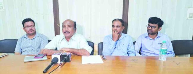 ‘ಮುಳ್ಳು ಸಜ್ಜೆ ಕಳೆ ನಾಶ ನಿಯಂತ್ರಣಕ್ಕೆ ವಿಡ್ ಮಾಸ್ಟರ್ ಅಧಿಕೃತ ಓಷಧಿಯಲ್ಲ’ 