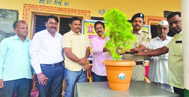 ವಿದ್ಯಾರ್ಥಿಗಳು ಕಾನೂನು ಜ್ಞಾನ ಬೆಳೆಸಿಕೊಳ್ಳಿ: ಶಾಂತವೀರ ಈ. 