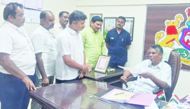 ಬಂಜಾರ ಸಮಾಜ ಸಮುದಾಯ ಭವನಕ್ಕೆ ಜಾಗೆ ನೀಡಲು ಮನವಿ 