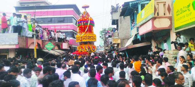 ವಿಜ್ರಂಭಣೆಯ ಖಾಸ್ಗತ ಶಿವಯೋಗಿಗಳ ಮಹಾ ರಥೋತ್ಸವ  