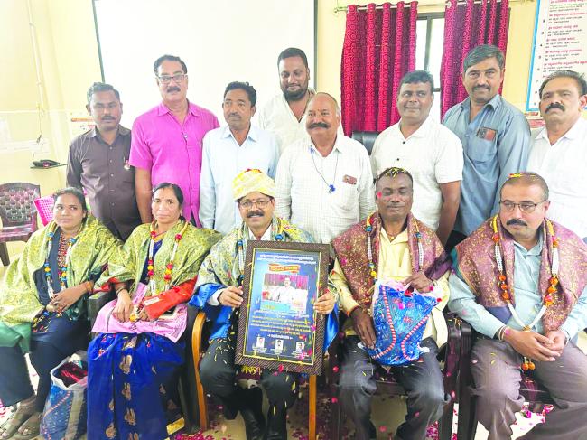 ಸರ್ಕಾರಿ ನೌಕರಿಗೆ ವರ್ಗಾವಣೆ ಅನಿವಾರ್ಯ: ಡಾ. ಪುಟ್ಟರಾಜ