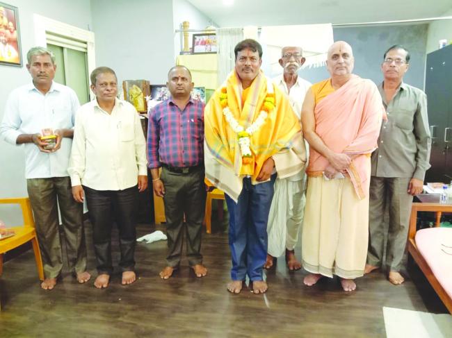 ರವೀಂದ್ರ ಜಿಂಡ್ರಾಳಿ ಅವರಿಗೆ ಸನ್ಮಾನ 