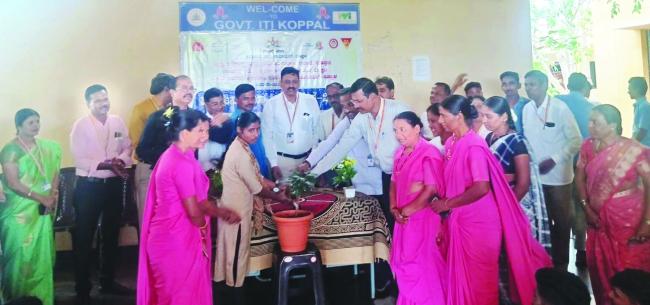 ಜನಸಂಖ್ಯಾ ದಿನಾಚರಣೆ ಅಂಗವಾಗಿ ಜಾಗೃತಿ ಕಾರ್ಯಕ್ರಮ 