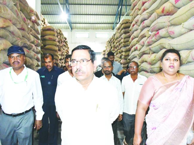 ಜನರಿಗೆ ಉತ್ತಮ ಗುಣಮಟ್ಟದ ಆಹಾರ ವಿತರಣೆಗೆ ಕ್ರಮ: ಸಂಸದ ಪ್ರಹ್ಲಾದ ಜೋಶಿ 