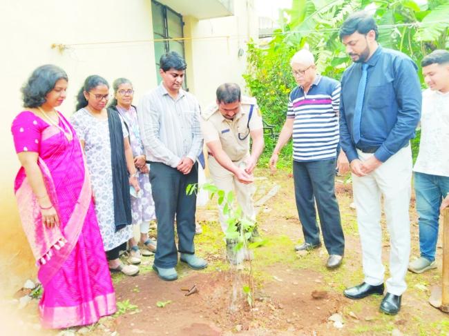 ಕೆಎಲ್‌ಎಸ್ ಐಎಂಇಆರ್‌ನಿಂದ ಸಸಿ ನೆಡುವ ಕಾರ‌್ಯಕ್ರಮ 