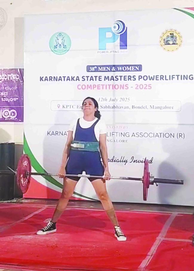 ಉಪನ್ಯಾಸಕಿ ಡಾ. ಪ್ರತಿಭಾ ಭಟ್‌ಗೆ ಗೋಲ್ಡ್‌ ಮೆಡಲ್‌ 