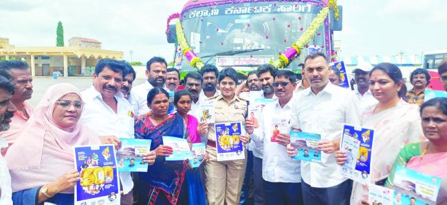 ಶಕ್ತಿ ಯೋಜನೆಯಿಂದ ಮಹಿಳೆಯರ ಉತ್ತೇಜನಕ್ಕೆ ಹೆಚ್ಚು ಶಕ್ತಿ: ಮೇಯರ್ ಮುಲ್ಲಂಗಿ ನಂದೀಶ್ 