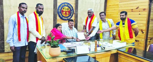 ಮಹಾನಗರದಲ್ಲಿ ಕನ್ನಡ ಭಾಷೆಗೆ ಆದ್ಯತೆ ನೀಡಲು ಆಗ್ರಹಿಸಿ ಮನವಿ  