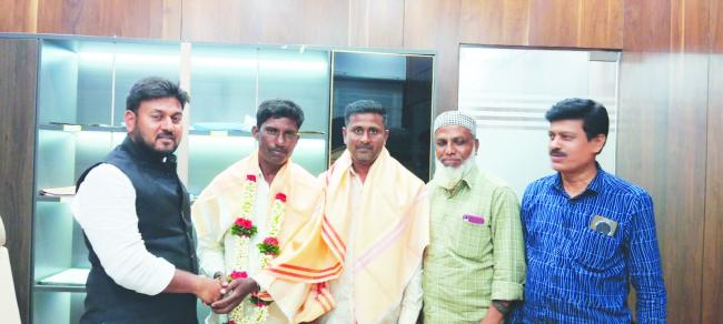 ಮಿನಿ ವಿಧಾನಸೌಧ ಶಾಲೆಗೆ ಎಸ್ಡಿಎಂಸಿ ಅಧ್ಯಕ್ಷರಾಗಿ ಬಿಚ್ಚುಗತ್ತಿ ದಾದಾಪೀರ್ ಆಯ್ಕೆ  