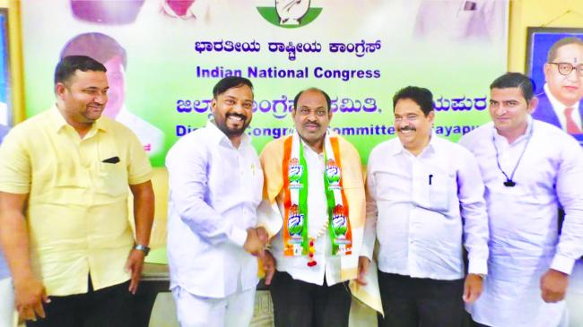 ಚಂದಸಾಬ್ ಗಡಗಲವ ಅವರಿಗೆ ಕಾಂಗ್ರೆಸ್‌ನಲ್ಲಿ 40 ವರ್ಷಗಳ ಸೇವೆಗಾಗಿ ಗೌರವ  