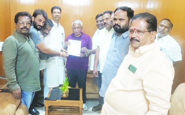 ಹೊಟೇಲ ಮಾಲೀಕರ ವಿವಿಧ ಬೇಡಿಕೆಗಳನ್ನು ಇಡೇರಿಸುವಂತ ಸಚಿವರಿಗೆ ಮನವಿ    