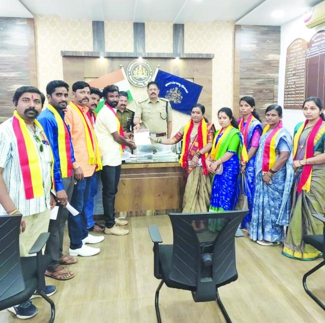 ಅಕ್ರಮ ಮದ್ಯ ಮಾರಾಟ ತಡೆಗಟ್ಟುವಂತೆ ಒತ್ತಾಯಿಸಿ ಮನವಿ 