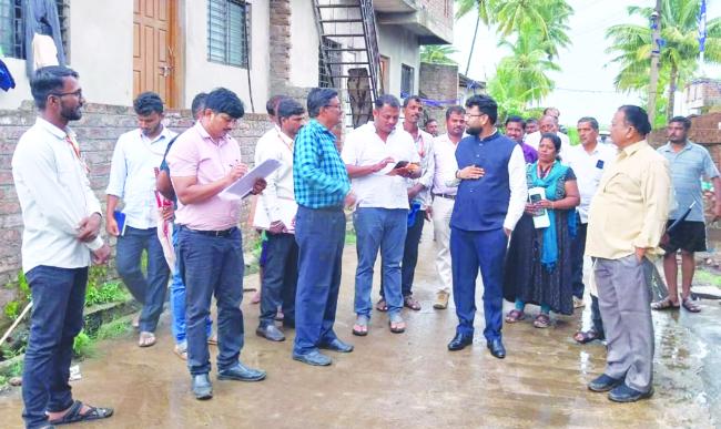 ಜುಗೂಳ ಗ್ರಾ ಪಂ ವ್ಯಾಪ್ತಿಯ ಶಹಾಪೂರ ಗ್ರಾಮಕ್ಕೆ ಜಿ.ಪಂ. ಸಿಇಓ ಭೇಟ್ಟಿ..! ಜೆಜೆಎಂ ಕಾಮಗಾರಿ ಪರೀಶೀಲನೆ..!! 