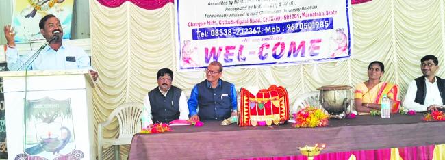 ಮನುಷ್ಯನ ಅರಿವನ್ನು ವಿಸ್ತರಿಸಲು ಜನಪದ ಸಾಹಿತ್ಯ ಪೂರಕ: ಧನಗೊಂಡ 