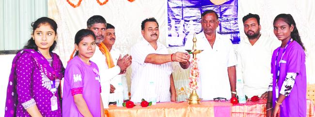 ಹೆಣ್ಣಿನ ಮೇಲಿನ ದೌರ್ಜನ್ಯ ನಿಲ್ಲಲಿ : ಲಕ್ಷ್ಮಣ ಕಿಶೋರ 