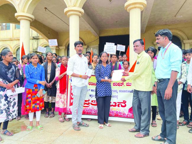 ಹಾಸ್ಟೆಲ್ ಗಳಿಗೆ ಮೂಲಭೂತ ಸೌಲಭ್ಯ ಒದಗಿಸುವಂತೆ ಮುಖ್ಯಮಂತ್ರಿಗಳಿಗೆ ಮನವಿ 