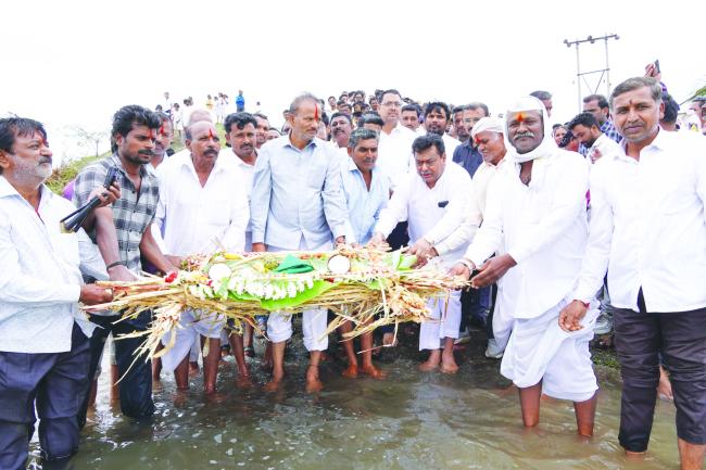 ಮನಸ್ಸಿದ್ದರೆ ಮಾರ್ಗ ಎಂಬುದಕ್ಕೆ ಇಟ್ಟಂಗಿಹಾಳ ಕೆರೆ ತುಂಬಿಸಿದ್ದೆ ಸಾಕ್ಷಿ: ಸಚಿವ ಎಂ.ಬಿ.ಪಾಟೀಲ 