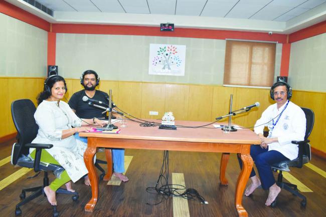 ತಲೆ ಮತ್ತು ಕುತ್ತಿಗೆ ಕ್ಯಾನ್ಸರ್ ನೇರ ಫೋನ್‌-ಇನ್ ಕಾರ್ಯಕ್ರಮ 