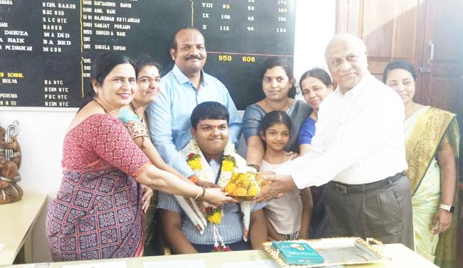 ಆದಿತ್ಯ ನಾಯ್ಕ ಎಸ್‌ಎಸ್‌ಎಲ್‌ಸಿ. ವಾರ್ಷಿಕ ಪರೀಕ್ಷೆ-2ರಲ್ಲಿ ರಾಜ್ಯಕ್ಕೆ ಪ್ರಥಮ ರಾ​‍್ಯಂಕ್ 