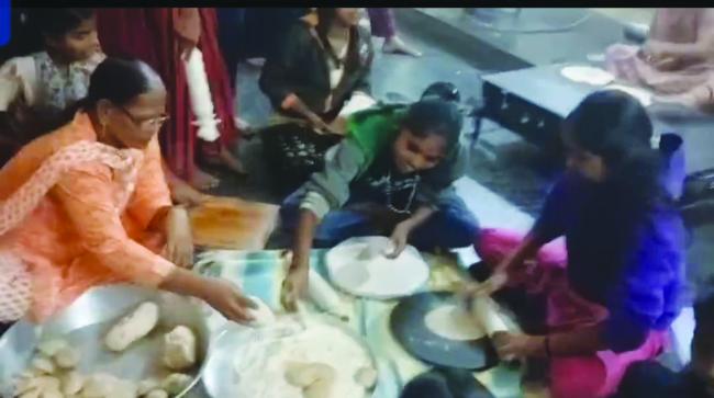 ವಸತಿ ಶಾಲೆಯಲ್ಲಿ ಊಟದ ಕೊರತೆ: ಹಬ್ಬದ ನೆಪದಲ್ಲಿ ಮನೆಗೆ ಕಾಲಕಿತ್ತ್‌ ವಿದ್ಯಾರ್ಥಿನಿಯರು 