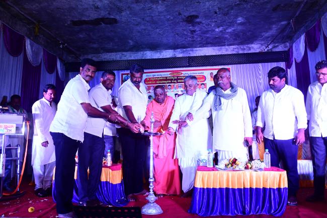 ಜೀವಾಪೂರ ಗ್ರಾಮದಲ್ಲಿ ನೂತನವಾಗಿ ನಿರ್ಮಿಸಿದ  ದ್ಯಾಮಮ್ಮದೇವಿ ದೇವಸ್ಥಾನದ ಉದ್ಘಾಟನೆ 