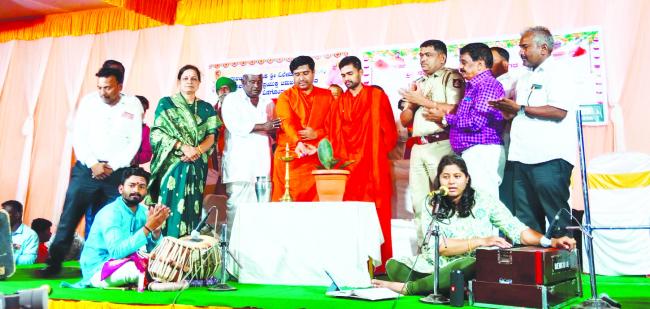 ಅಹಂಕಾರ ಯಾವ ವ್ಯಕ್ತಿಯ ಮನಸಿನಲ್ಲಿ ಇರುತ್ತದೆ ಆತನು ಸಾಧನೆಯನ್ನು ಮಾಡಲು ಸಾಧ್ಯವಿಲ್ಲ: ಓಲೇಮಠದ ಆನಂದ  