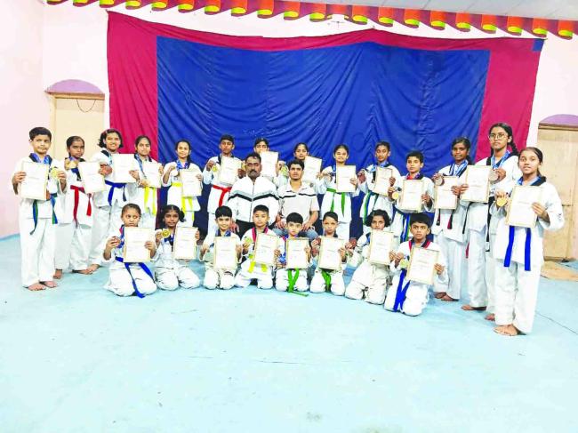 ಟೇಕ್ವಾಂಡೋ ಚಾಂಪಿಯನ್‌ಶಿಪ್ ನಲ್ಲಿ 24 ಪದಕ ಮುಡಿಗೇರಿಸಿಕೊಂಡ ಬೆಳಗಾವಿ ವಿದ್ಯಾರ್ಥಿಗಳು 