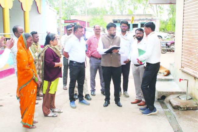 ತಾಲೂಕುಗಳ ವಿವಿಧ ಗ್ರಾಪಂಗಳ ಜಲ ಜೀವನ್ ಮಿಷನ್ ಕಾಮಗಾರಿಗಳನ್ನು ಜಿಪಂ ಸಿಇಒ ರಾಹುಲ್ ಶಿಂಧೆ ಭೇಟಿ ಪರೀಶೀಲನೆ   