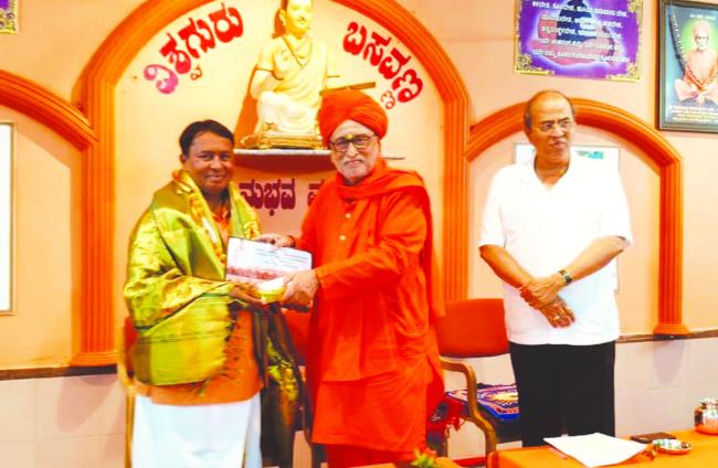 ಭಾರತೀಯ ಹಬ್ಬಗಳು ಭಾವೈಕ್ಯತೆ ಬೆಳೆಸುವ ಕೊಂಡಿ: ಮಹಾಂತೇಶ ಕವಟಗಿಮಠ 