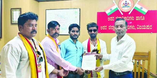 ಸೊಂಬೆರಿ, ಕರ್ತವ್ಯ ಪ್ರಜ್ಞೆ ಮರೆತ ಭ್ರಷ್ಟ ಅಧಿಕಾರಿಗಳ ಮೇಲೆ  ಸೂಕ್ತ ಕ್ರಮ ಕೈಗೊಳ್ಳಲು ಜಯ ಕರ್ನಾಟಕ ಸೇನೆ ಆಗ್ರಹ 