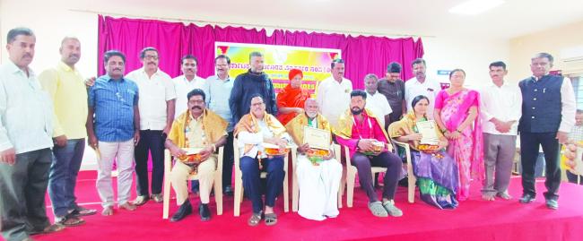 ಪತ್ರಿಕೆ ಓದುವ ಮನೋಭಾವ ಬೆಳೆಸಿಕೊಳ್ಳಬೇಕು - ಸತ್ಯನಾರಾಯಣ  