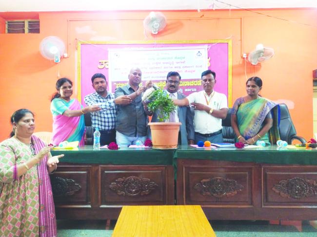 ಮಾನವ ಸಾಗಾಣಿಕೆ ಕಂಡುಬಂದರೆ ದೂರು ದಾಖಲಿಸಿ: ನ್ಯಾ ಮಹಾಂತೇಶ್ ದರಗದ 