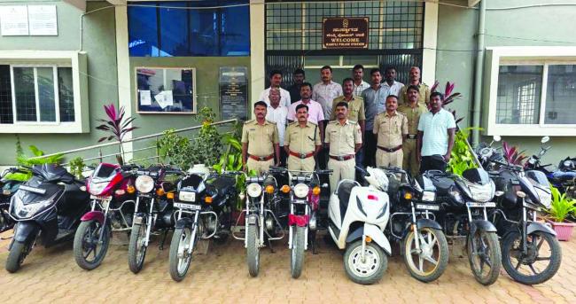 ಕಂಪ್ಲಿ ಪೊಲೀಸರ ಯಶಸ್ವಿ ಕಾರ್ಯಾಚರಣೆ : ಇಬ್ಬರು ಆರೋಪಿಗಳ ಬಂಧನ 