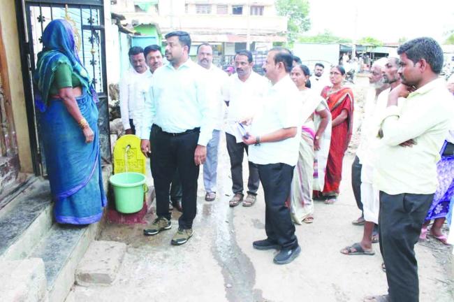 ಜೆಜೆಎಂ ನಳ ಸಂಪರ್ಕಕ್ಕೆ ಮೋಟರ್ ಅಳವಡಿಸದಂತೆ ಸಿಇಒ ಸೂಚನೆ: ಜಿಪಂ ಸಿಇಒ ರಿಷಿ ಆನಂದರಿಂದ ತಾಲ್ಲೂಕಿನ ವಿವಿಧ ಜೆಜೆಎಂ ಕಾಮಗಾರಿ ಪರೀಶೀಲನೆ  