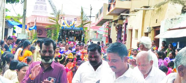 ಮುಳಸಾವಳಗಿಯಲ್ಲಿ  ಮಹಾಶಿವಶರಣೆ ಅಕ್ಕಮಹಾದೇವಿ ಮೂರ್ತಿ ಪ್ರತಿಷ್ಠಾಪನೆಯ ಅದ್ದೂರಿ ವಾರ್ಷಿಕೋತ್ಸವ