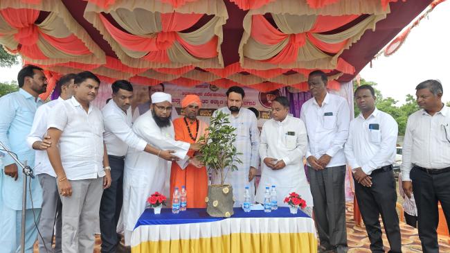 ಹಿಂದಿ ಭಾಷೆ ಸೇರಿದಂತೆ ತ್ರಿ ಭಾಷಾ ಸೂತ್ರ ಅಳವಡಿಸಿಕೊಳ್ಳಿ, ಶಾಸಕ ಲಕ್ಷ್ಮಣ ಸವದಿ  