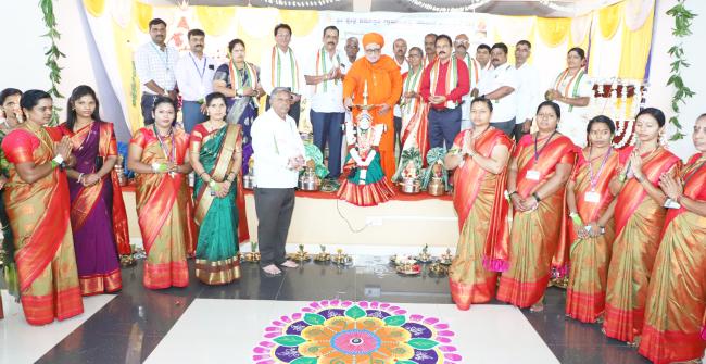 ಮಾನವ ಜನ್ಮ ಶ್ರೇಷ್ಠ ಜನ್ಮ ಅರಿತು ನಡೆಯಿರಿ: ಶ್ರೀ ಗುರುಸಿದ್ಧ ಸ್ವಾಮಿಗಳು  