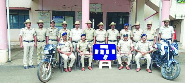 ವ್ಯಕ್ತಿಯನ್ನು ಅಡ್ಡಗಟ್ಟಿ ಚಿನ್ನಾಭರಣ ದರೋಡೆ 