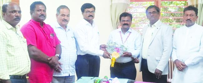 ಮುಧೋಳ ಕಂಠಿ ಕಾಲೇಜ್ ನೂತನ ಪ್ರಾಚಾರ್ಯರಾಗಿ ಡಾ.ಎಮ್‌.ಆರ್‌.ಜರಕುಂಟಿ ನೇಮಕ 