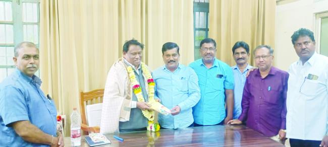 ಗ್ರಾಮೀಣ ನೂತನ ಬಿ ಇ ಓ ರಾಗಿ ಆರ್ ಕೆ ಆಂಜನೇಯ ಅಧಿಕಾರ ಸ್ವೀಕಾರ  