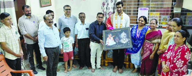 ಶಿವಕುಮಾರ ಪಾಟೀಲರಿಗೆ ಸನ್ಮಾನ 