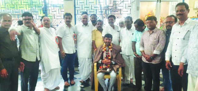 ಗ್ರಾಮ ದೇವತೆ ದೇವಸ್ಥಾನಕ್ಕೆ ಭೇಟಿ ನೀಡಿದ ಶಾಸಕ ಕಂದಕೂರ 