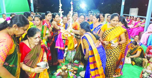 ಅಧ್ಯಾತ್ಮಿಕತೆಯು ಸಾರ್ಥಕ ಬದುಕಿಗೊಂದು ದಿವ್ಯೌಷಧಿ: ಇಂಗಳೇಶ್ವರ 