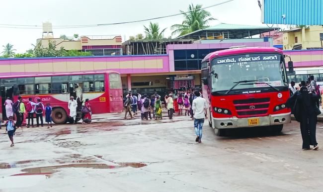 ಕೆಎಸ್‌ಆರ್‌ಟಿಸಿ ಬಸ್ ಸೇವೆ ಎಂದಿನಂತೆಆರಂಭ