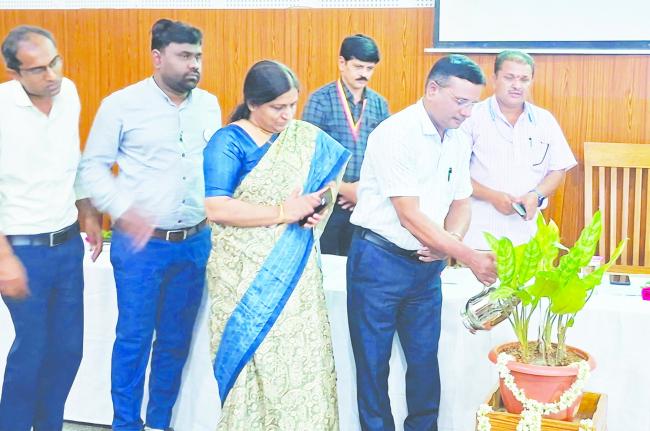 ಜಿಲ್ಲೆಯ ಬುಡಕಟ್ಟು ಜನತೆಯ ಸರ್ವತೋಮುಖ ಅಭಿವೃಧ್ದಿಗೆ ಕಾರ್ಯನಿರ್ವಹಿಸಿ: ಅಪರ ಜಿಲ್ಲಾಧಿಕಾರಿ.  