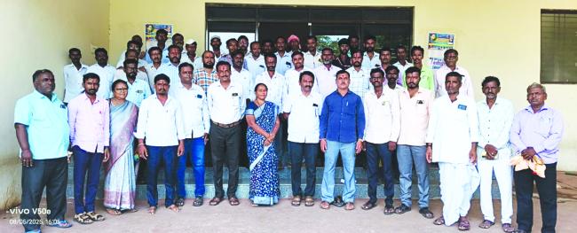 ಗ್ರಾ.ಪಂ ನೌಕರರ ಸಂಘದ (ಸಿಐಟಿಯು) ಪದಾಧಿಕಾರಿಗಳಿಗೆ ಸನ್ಮಾನ   