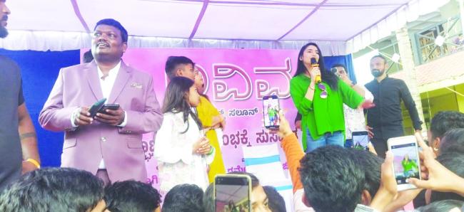 ರಾಣೆಬೆನ್ನೂರಲ್ಲಿ ವಿನೂತನ ಯುನಿಸೆಕ್ಸ್‌ ಸಲೂನ್ ಸ್ಪಾ ಉದ್ಘಾಟನೆ 