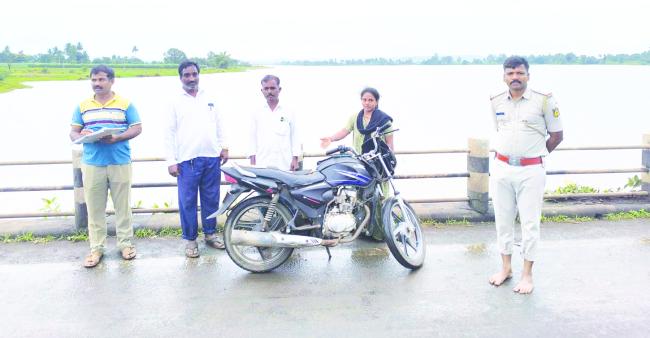 ಚಿಕ್ಕಪಡಸಲಗಿ: ಕೃಷ್ಣಾ ನದಿಗೆ ಹಾರಿ ವ್ಯಕ್ತಿ ಆತ್ಮಹತ್ಯೆ  