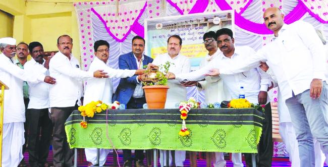 ‘ರೈತರು ಸಾವಯವ ಕೃಷಿ ಪದ್ಧತಿಯನ್ನು ಅಳವಡಿಸಿಕೊಂಡು ಸ್ವಾವಲಂಬಿಗಳಾಗಲಿ’ 